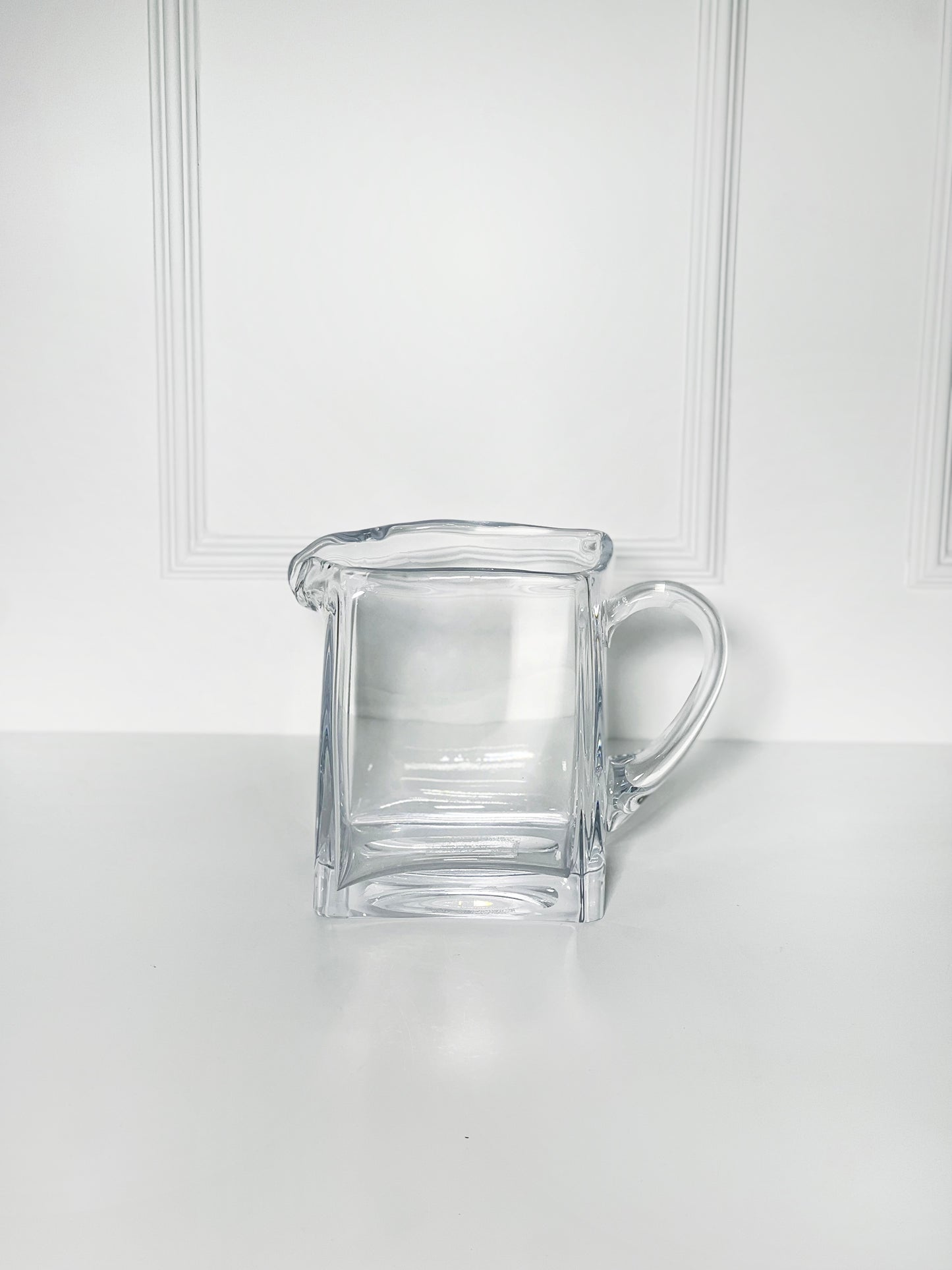 VASO QUADRADO EM FORMATO DE JARRA