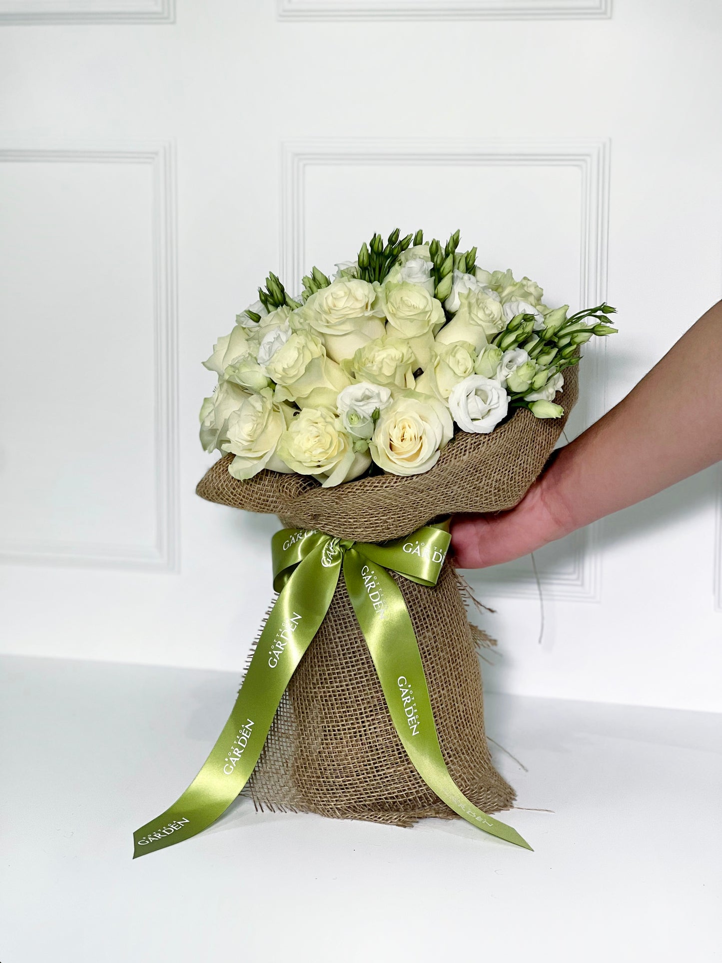 BOUQUET GRAZI COM JUTA DE LINHO CRU