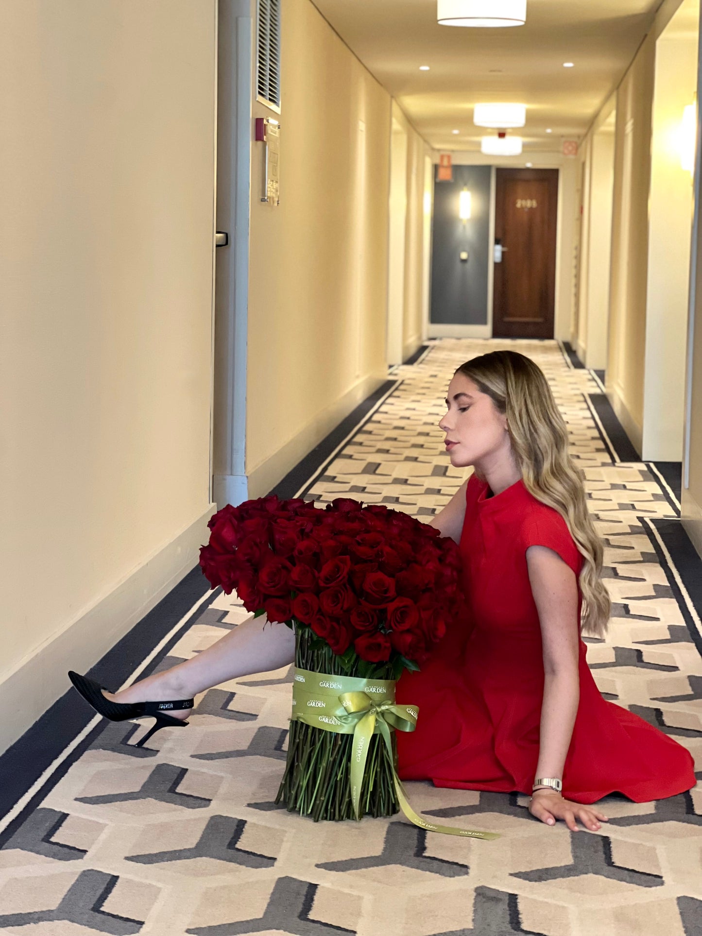 ALWAYS LOVE (120 rosas)