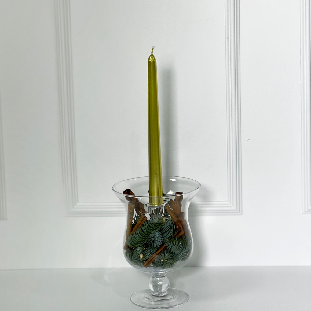 CASTIÇAL DE CRISTAL COM VELA EM DOURADO