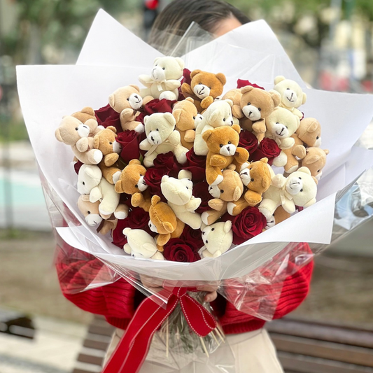 BOUQUET CARE BEAR COM ROSAS VERMELHAS