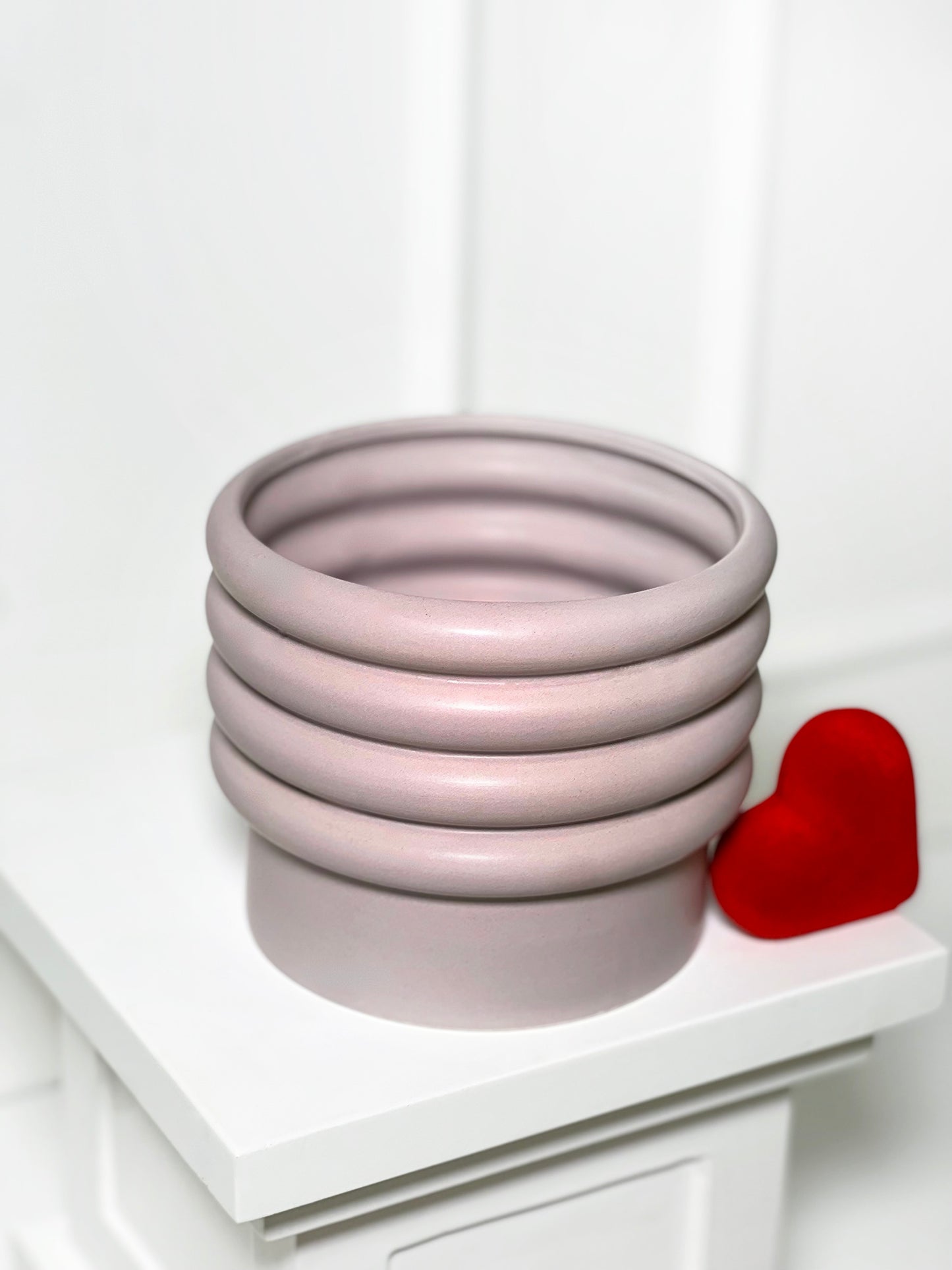 3 ORQUÍDEAS CASCATAS BRANCAS COM VASO ROSA