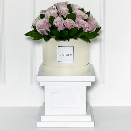 BOX CLÁSSICA COM ROSAS COR DE ROSA
