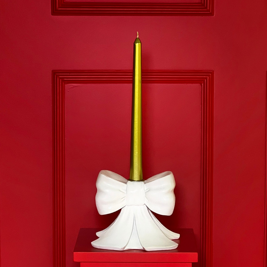 CANDELABRO EM FORMATO DE LAÇO WHITE
