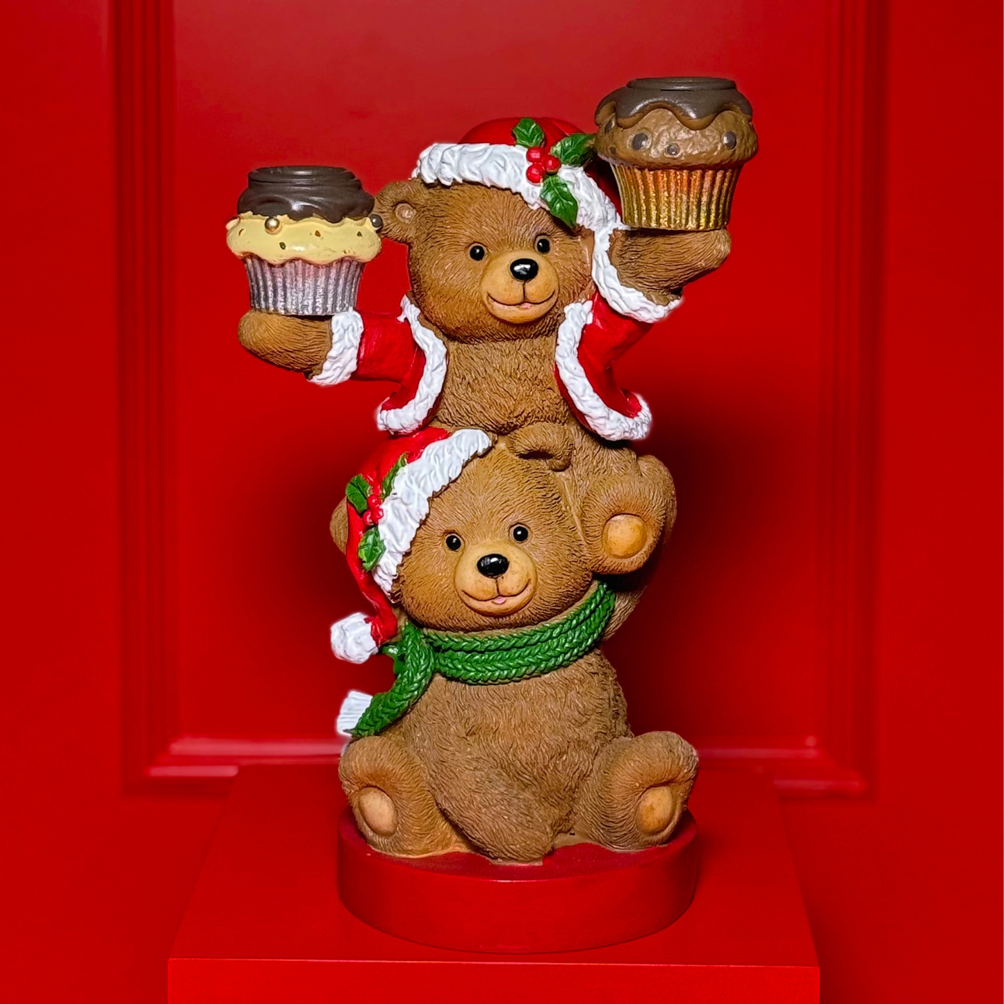 CANDELABRO COM DOIS URSOS E CUPCAKES