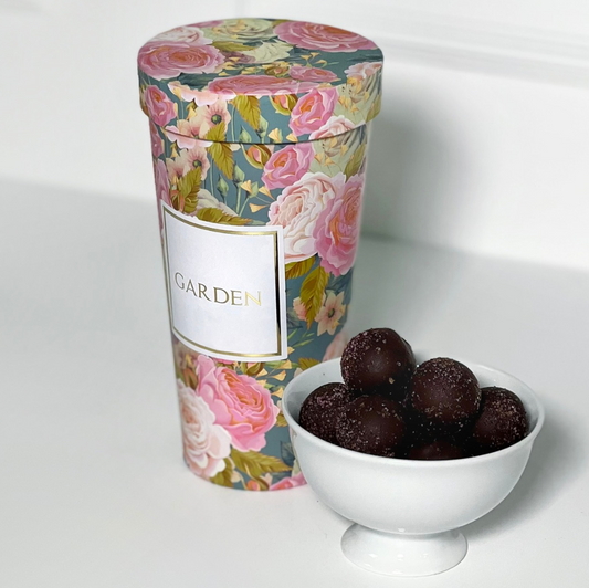 BOX FLORAL COM TRUFAS DE CHOCOLATE DARK E FRAMBOESA