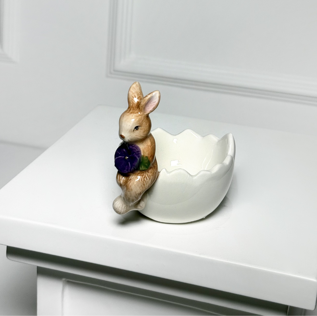 Porta-Ovos Decorativo com Coelhinho