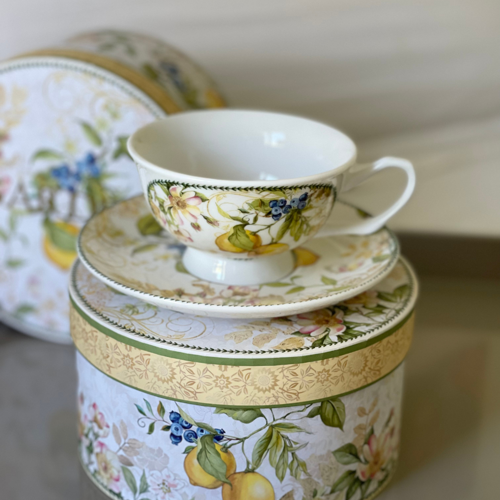 XÍCARA DE PORCELANA ITALIANA YELLOW