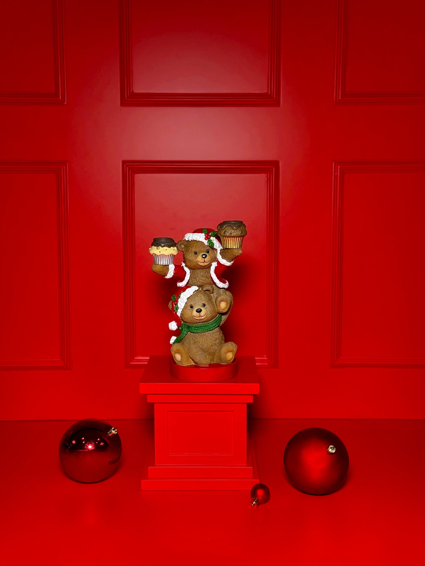 CANDELABRO COM DOIS URSOS E CUPCAKES