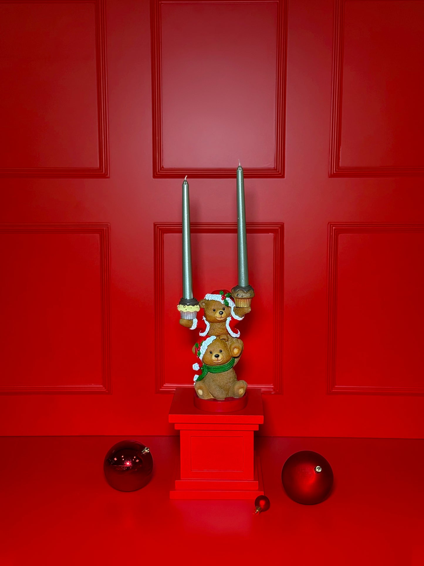 CANDELABRO COM DOIS URSOS E CUPCAKES