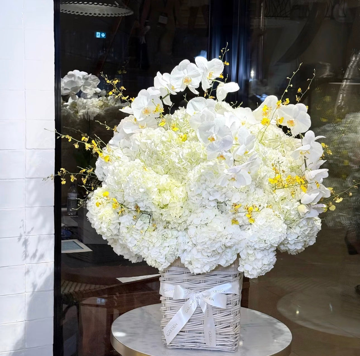 Cesta Signature White — Bottega Garden