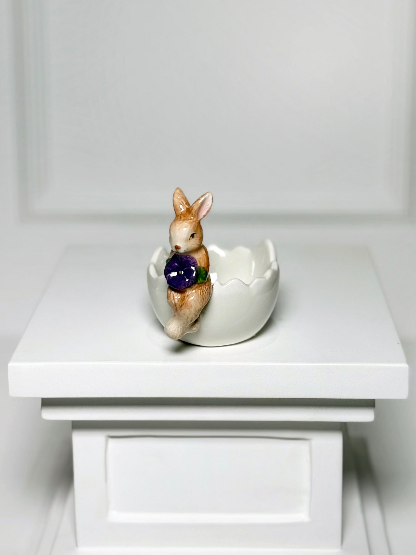 Porta-Ovos Decorativo com Coelhinho