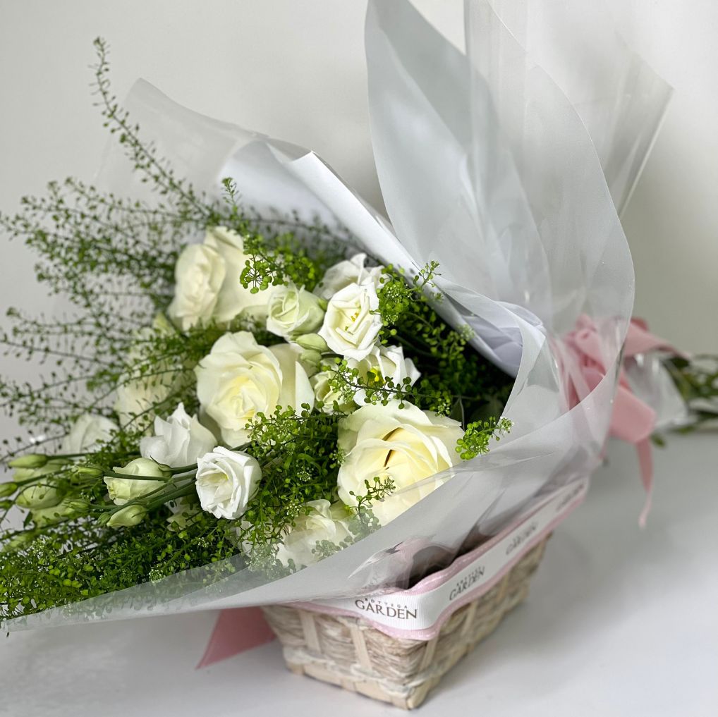 Bouquet campestre com Ovelhinha de Pelúcia