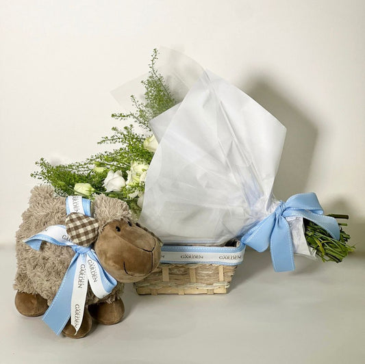 Bouquet campestre com Ovelhinha de Pelúcia