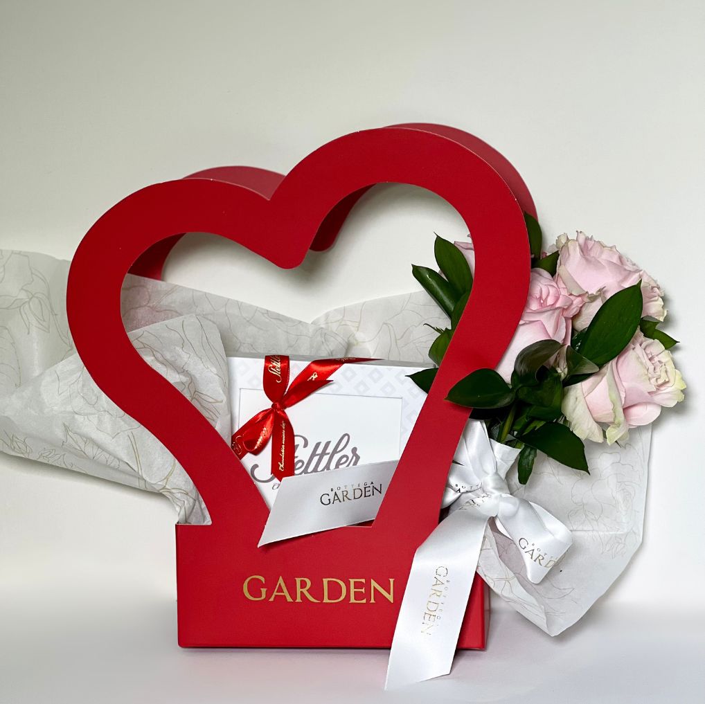 BAG CORAÇÃO MINI BOUQUET E CAIXA DE BOMBONS DE LUXO STETTLER