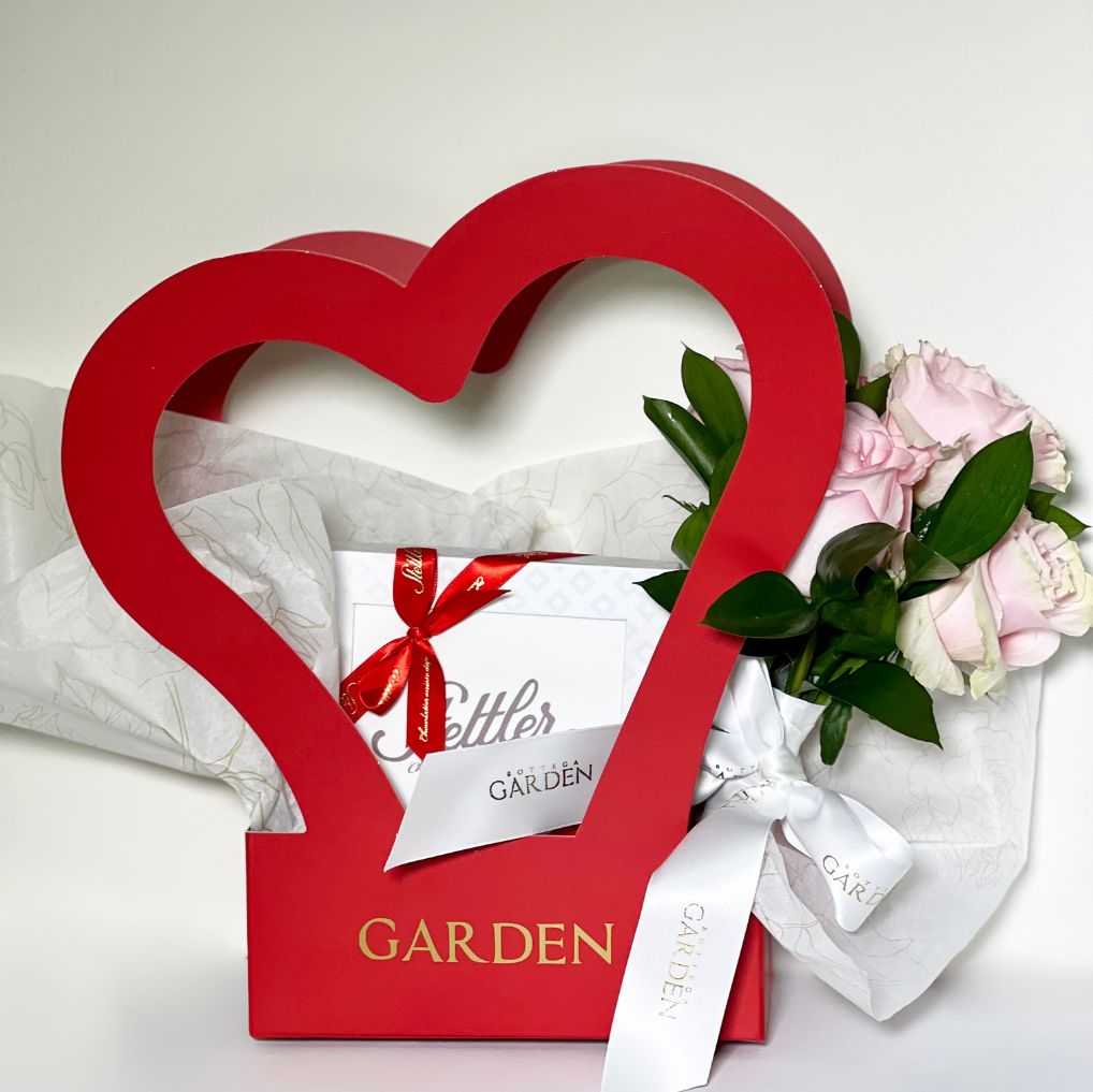 Bag coração mini bouquet e caixa de trufas Stettler