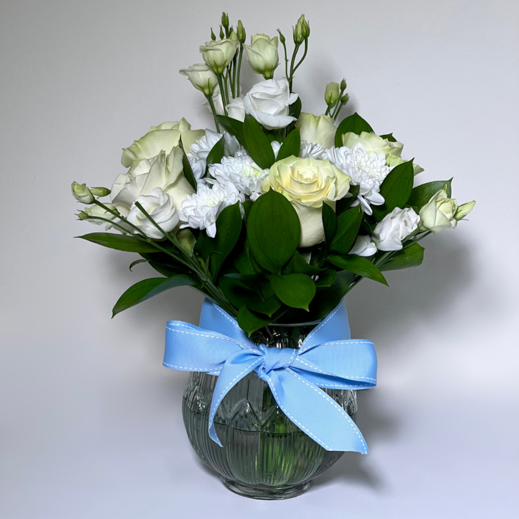 Bouquet Baby Blue Com Vaso de Cristal